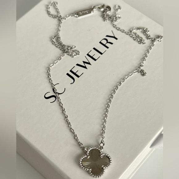 Clover Necklace Silver Tone Double Sided Luxury Jewelry - Picture 3 of 10